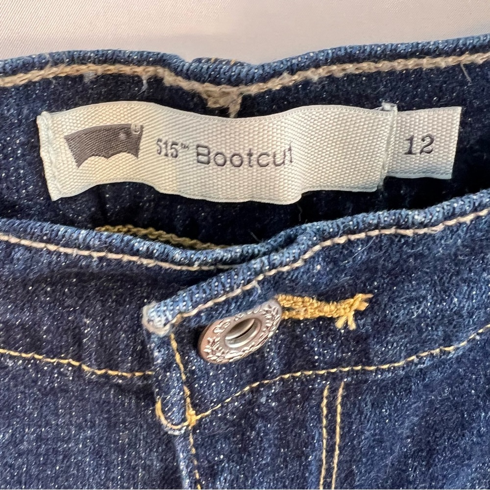 Levis 515 Bootcut Jeans Medium Wash Blue Flared Mid Rise Womens 32 Embroidered - Picture 3 of 4